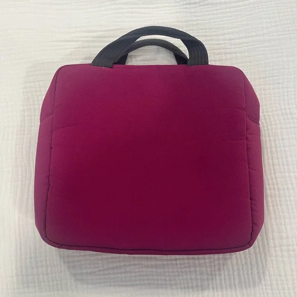 Pottery Barn Teen Lunch Box - Picture 2 of 4